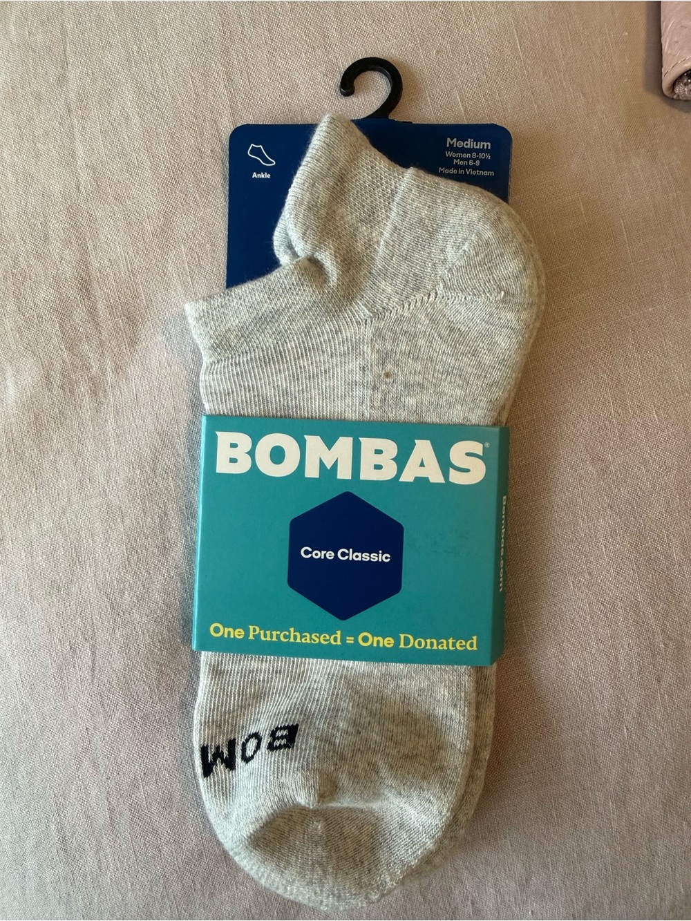 Bombas Core Classic Ankle Socks - Light Gray- size medium - NWT